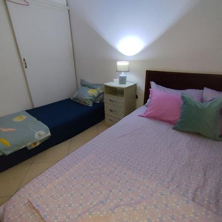 Mendes Family Homestay - B&B In The Heart Of 프라이아 외부 사진