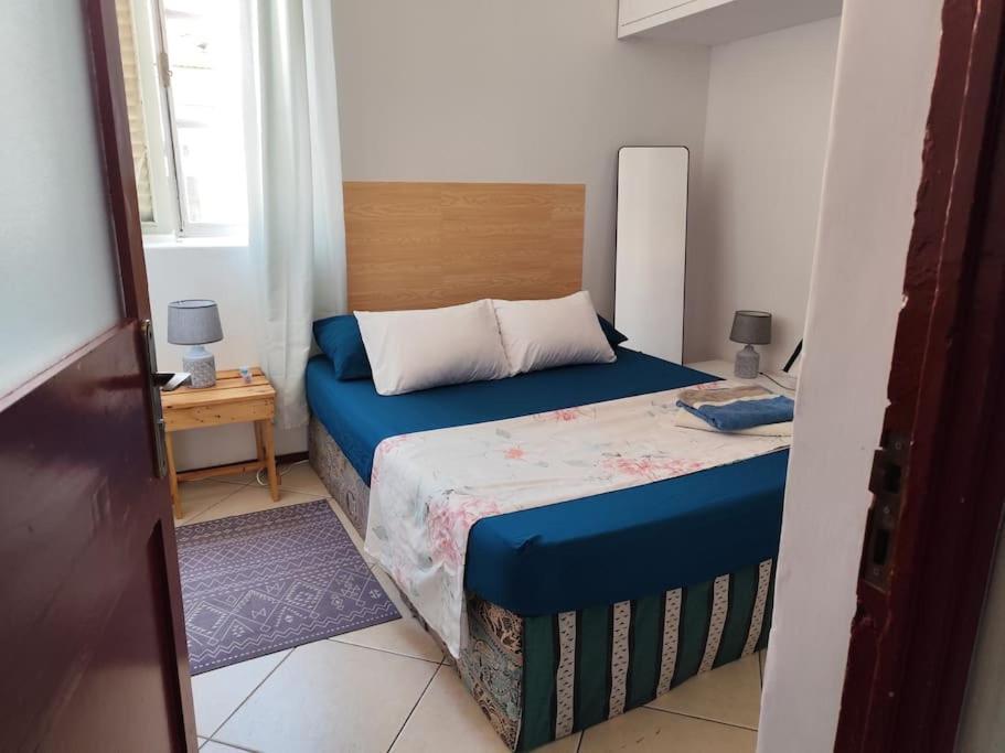 Mendes Family Homestay - B&B In The Heart Of 프라이아 외부 사진